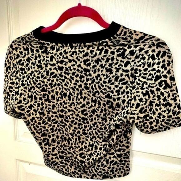Lush leopard print knit crop top size small - Picture 2 of 4